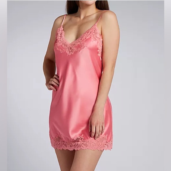 Natori Other - NWT Natori Peony Glamour Chemise